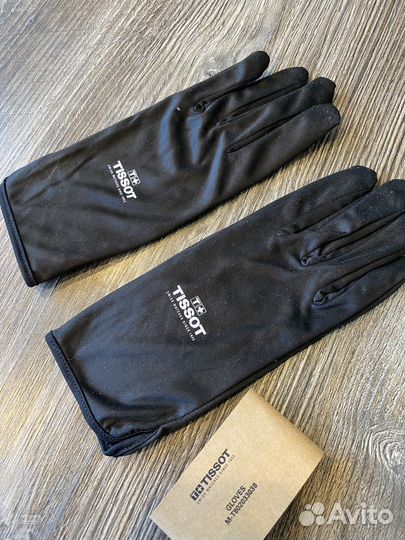 Перчатки Tissot