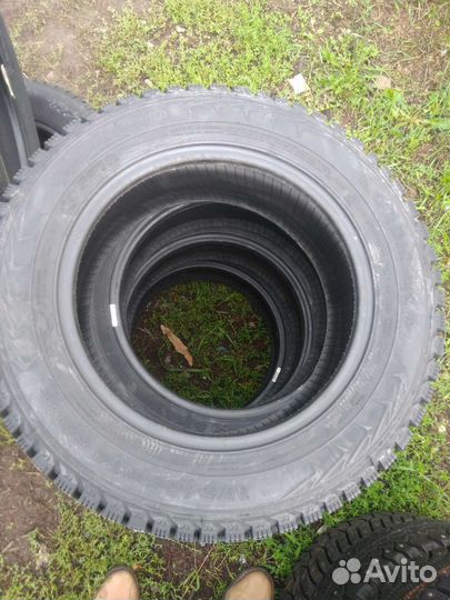 Viatti Brina Nordico V-522 175/65 R14 и 17.5/65 R14