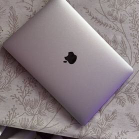 Macbook air m1