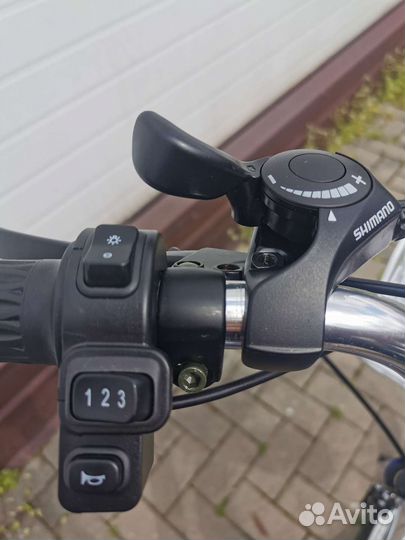 Велосипед трехколесный электрический