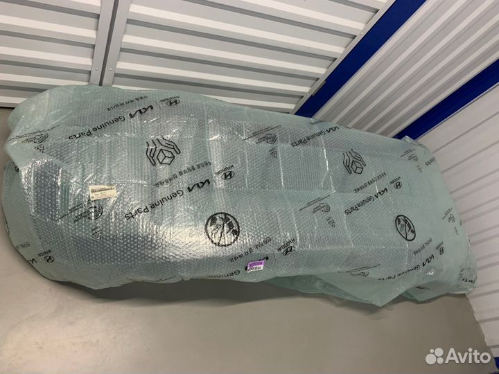 Передний бампер Hyundai Staria 2021