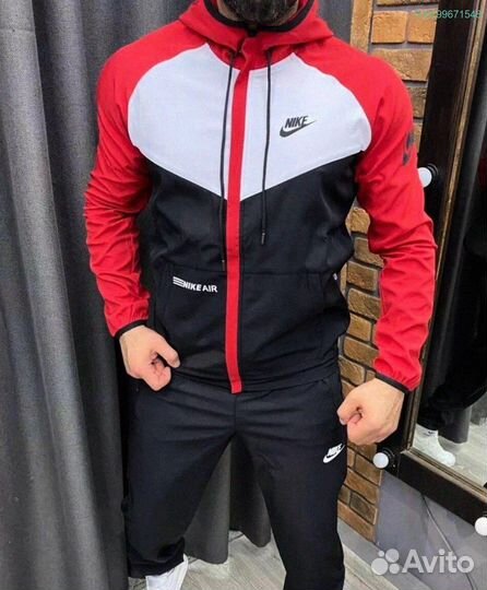 Спортивный костюм