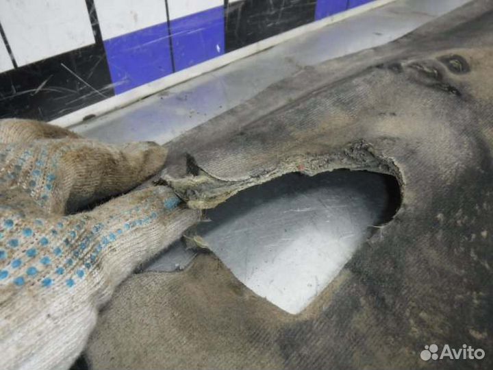 Обшивка капота Лада Калина 11194 2008