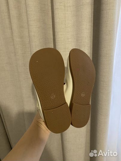 Сандалии для девочки кожаные 31