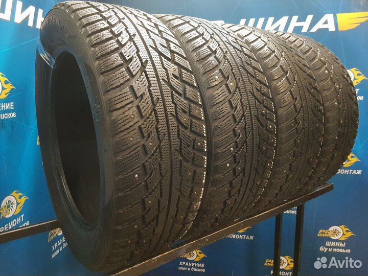 Kumho I'Zen RV Stud KC16 225/55 R18