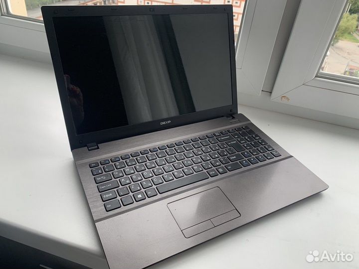 Ноутбук dexp W550SU1 HD