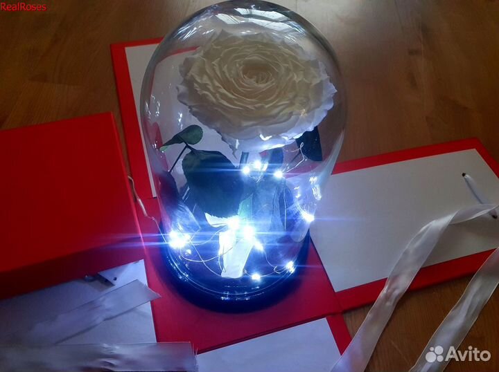 Роза в колбе с подсветкой