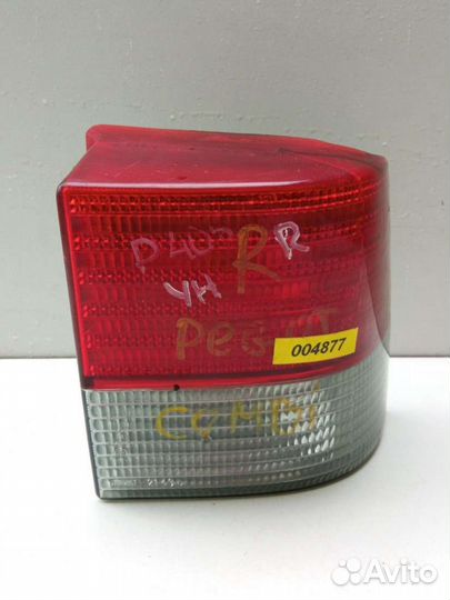 Фонарь задний правый Peugeot 405