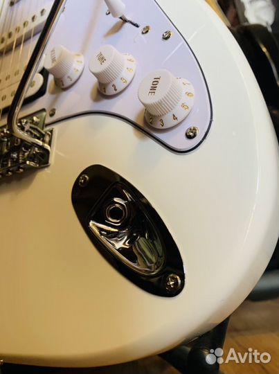 Электрогитара Stratocaster + Чехол