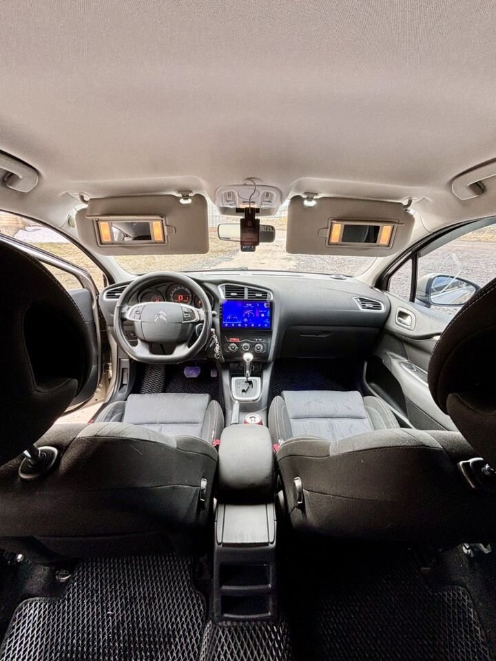 Citroen C4: фото владельца