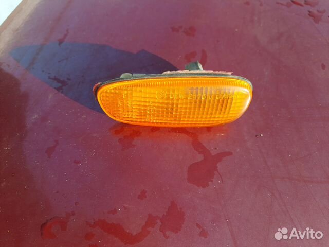 Поворотник правый в крыло Subaru GC/GF