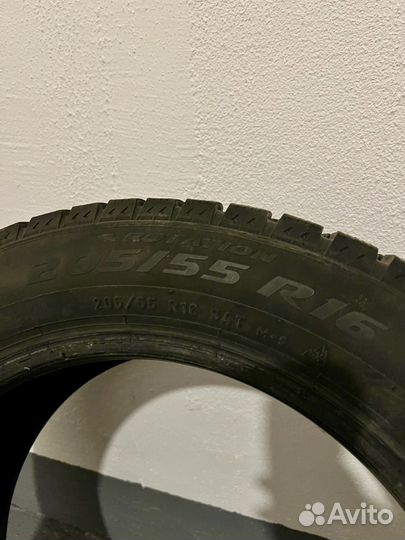 Pirelli Ice Zero 205/55 R16