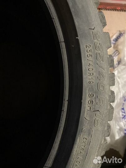 Michelin X-Ice North XIN3 235/40 R19 96H