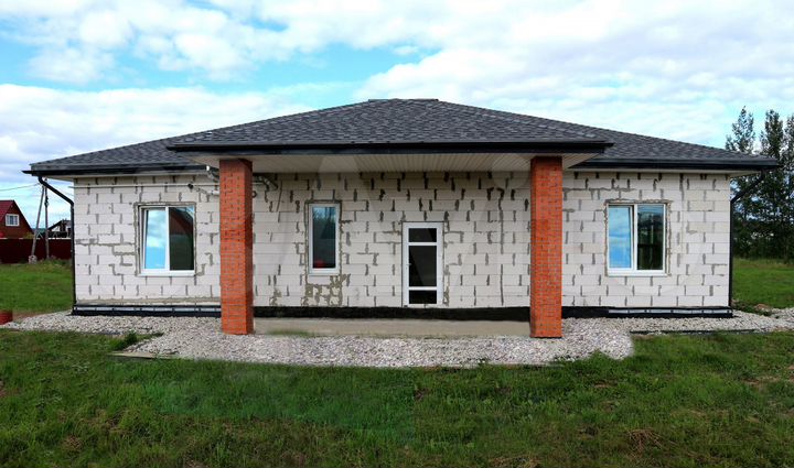 Коттедж 187 м² на участке 20 сот.