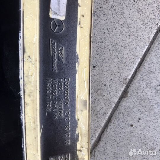 Спойлер на стекло е212