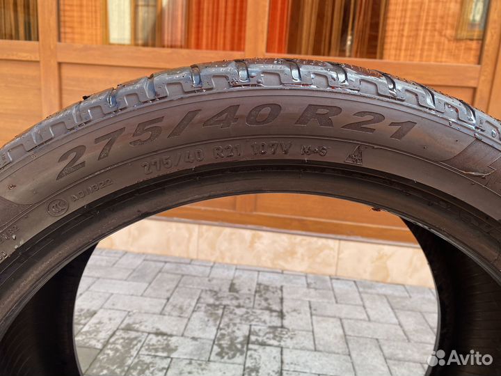 Pirelli Scorpion 275/40 R21 и 305/35 R21 74S