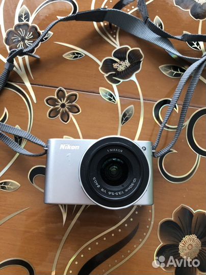 Nikon J1