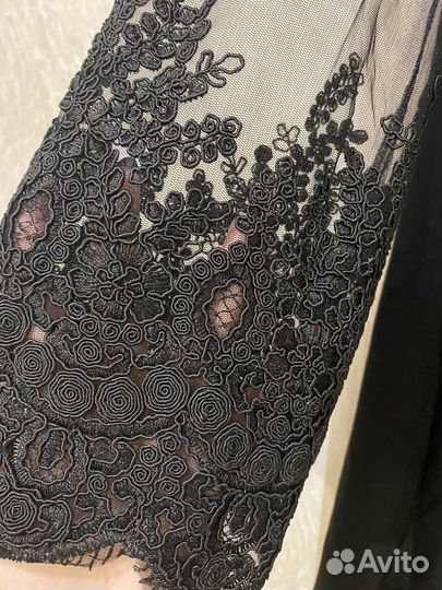 Нарядное женское платье