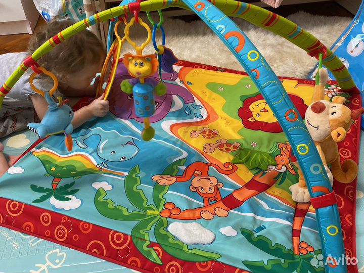 Развивающий коврик tiny love как новый