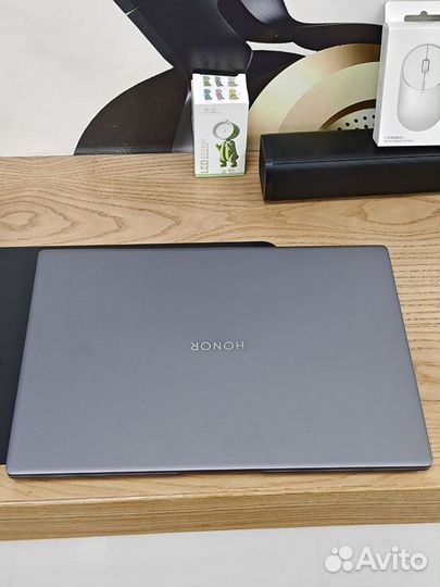 Honor MagicBook X16 2023 16/512Gb