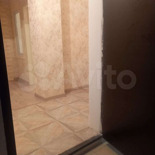 2-к. квартира, 63 м², 9/12 эт.