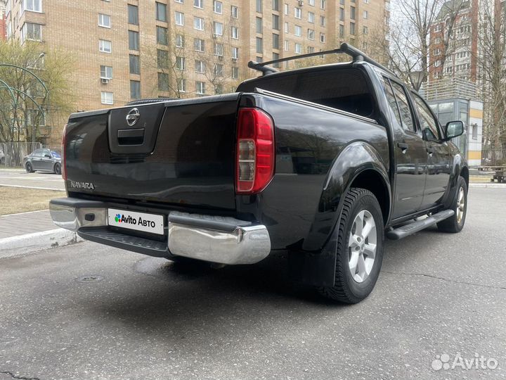 Nissan Navara 2.5 AT, 2012, 128 000 км