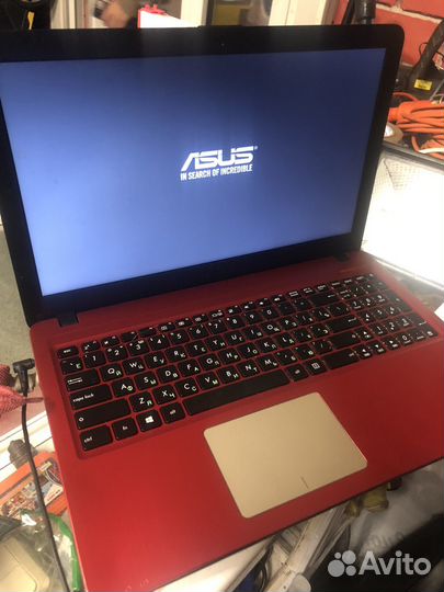 Ноутбук asus D540N