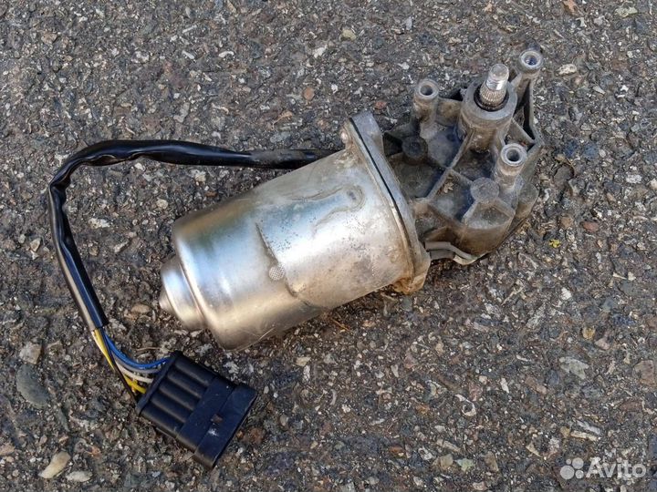 Моторчик передних дворников