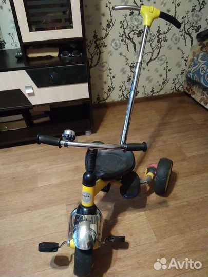 Трехколесный велосипед Б/у