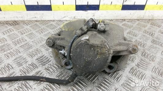 Суппорт тормозной передний левый mercedes benz E-c