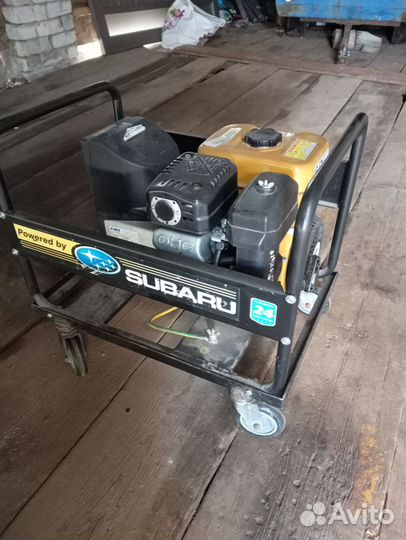 Генератор бензиновый 2.6 кВт бу