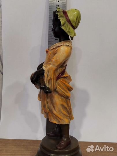 Статуэтка бронза