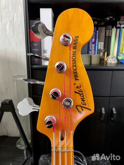 Бас гитара Precision Bass c Sadowsky preamp