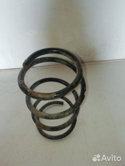 Пружина передняя Toyota Corolla Verso 2006