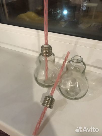 2 Стакана с соломкой