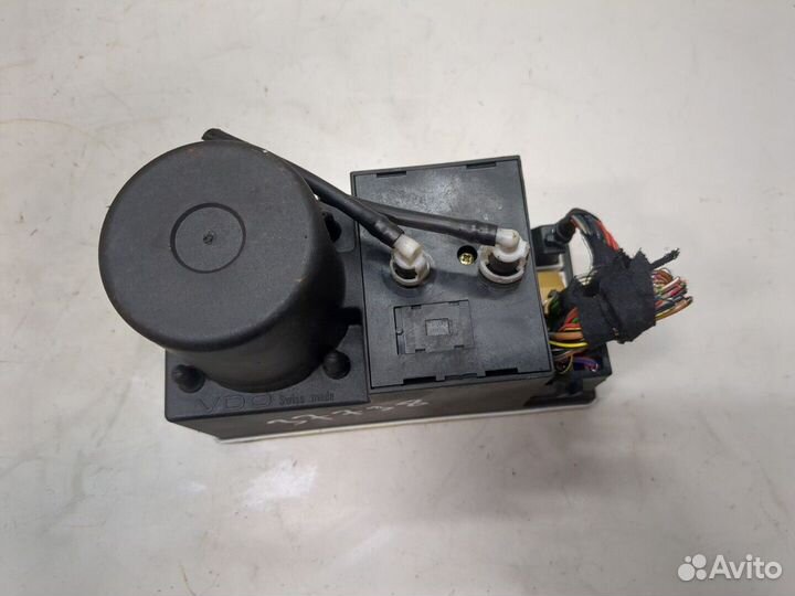 Компрессор центрального замка Audi A4 (B5), 1996