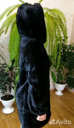 Шуба норковая черная