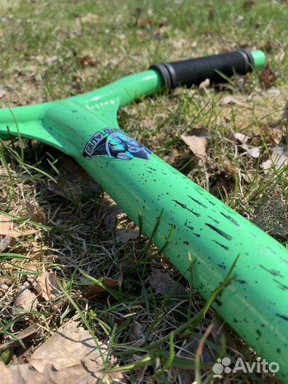 Трюковой самокат