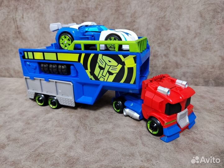 Игровой набор Hasbro- Optimus Prime Racing Trailer