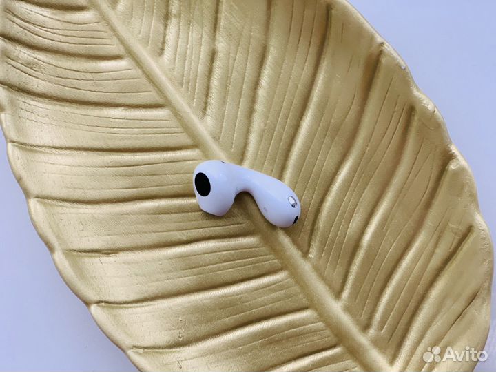 Правый наушник R Freebuds 5