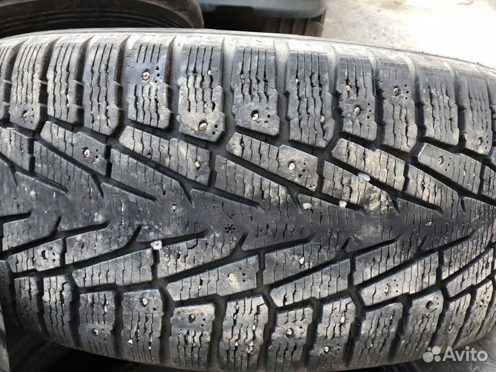 Nokian Tyres Hakkapeliitta 4 285/60 R18