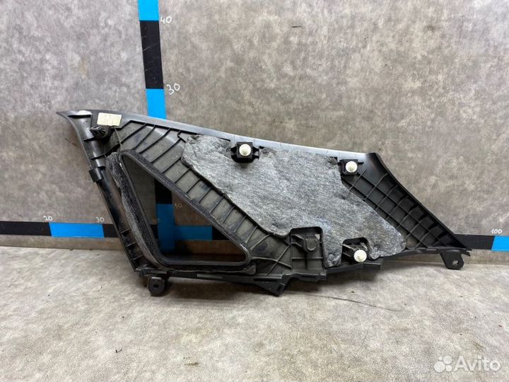 Накладка стойки задняя левая Hyundai I30 1.4 G4FA