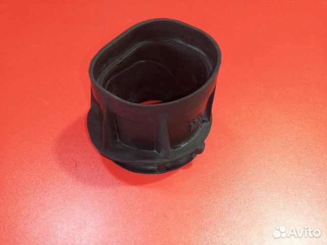 Патрубок воздушного фильтра правый Land Rover