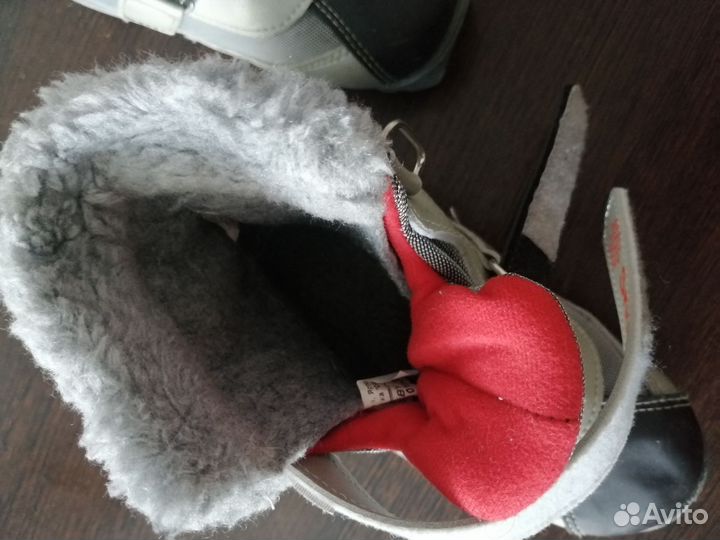 Лыжные ботинки