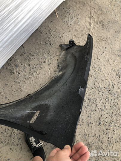 Крыло передние правое mitsubishi outlander xl