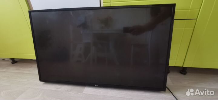 Телевизор SMART TV 43 дюйма