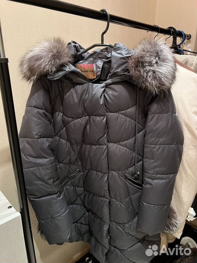 Пуховик женский длинный