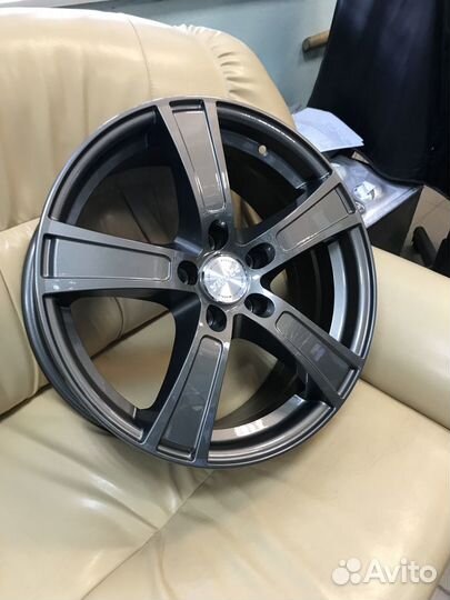 Диск 17 5*108 Et: 33 Dia: 60,1 Прома Премьер Титан