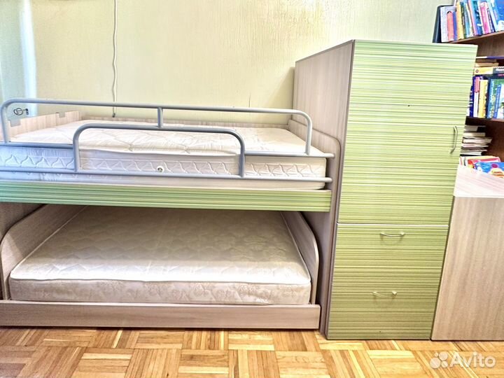 Кровать двухьярусная детская мебель шкафы