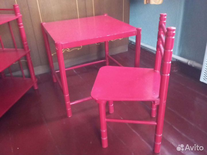 Мебельный гарнитур детский. Дерево. Польша